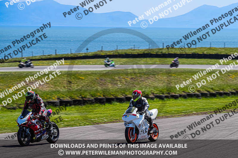 anglesey no limits trackday;anglesey photographs;anglesey trackday photographs;enduro digital images;event digital images;eventdigitalimages;no limits trackdays;peter wileman photography;racing digital images;trac mon;trackday digital images;trackday photos;ty croes